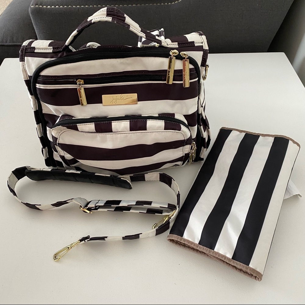 Jujube First Lady BFF Diaper bag black and white